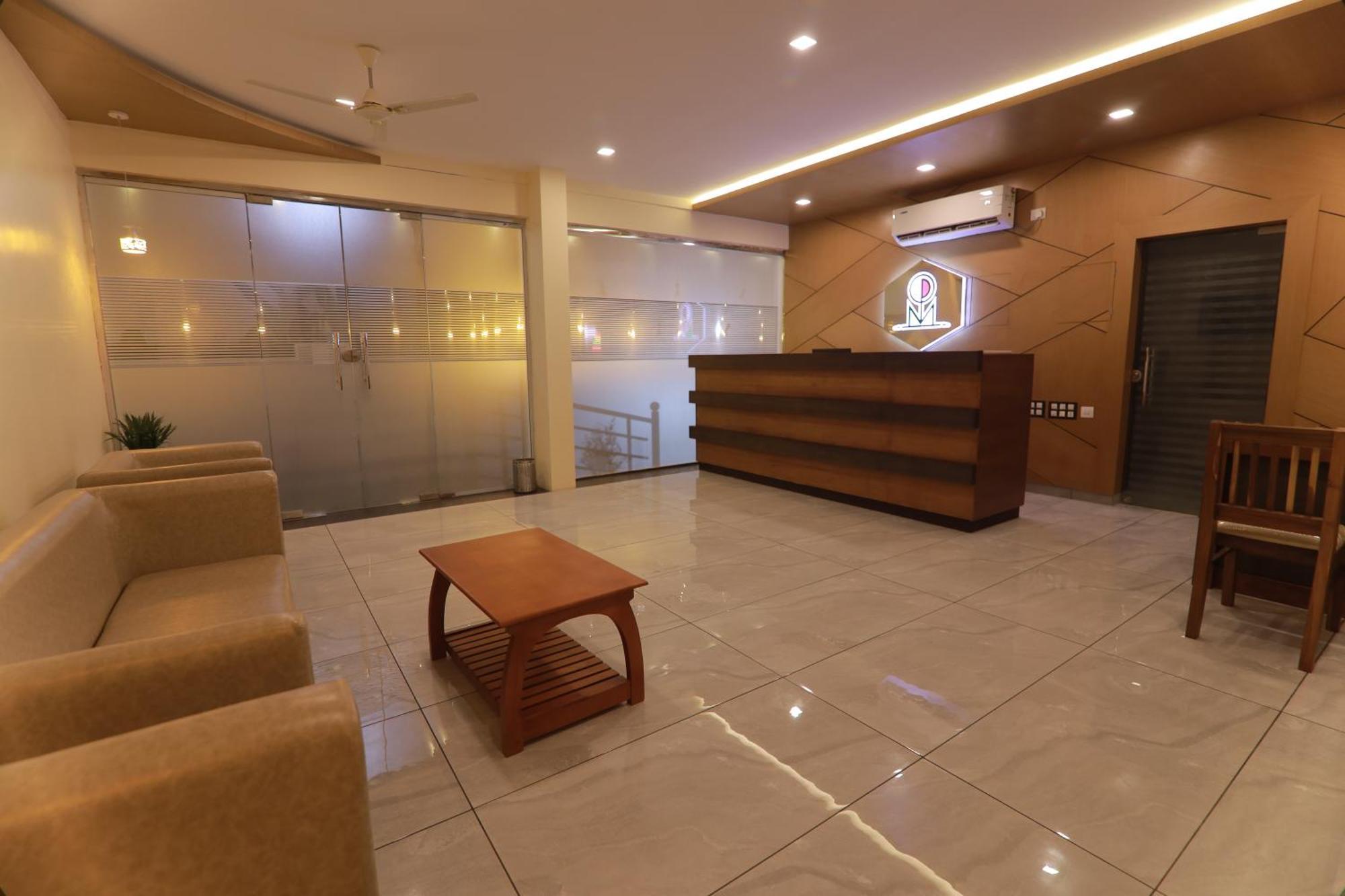 Opm Inn Payyannur Luaran gambar
